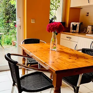 Appartement Bijou > Parvis St Pierre